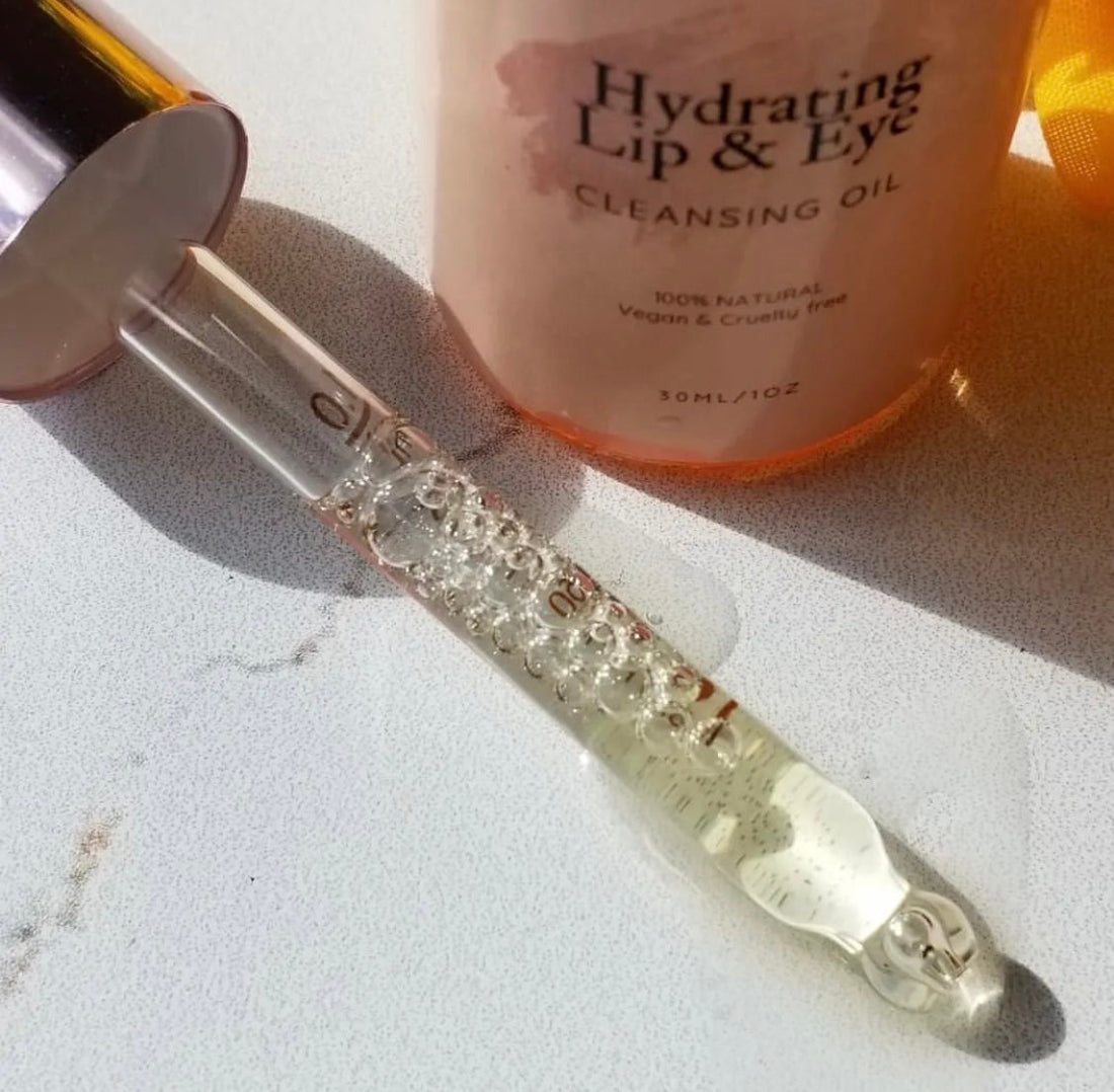 Oyu Botanica Lip & Eye Cleansing Oil Gentle Makeup Remover key ingredients highlighted